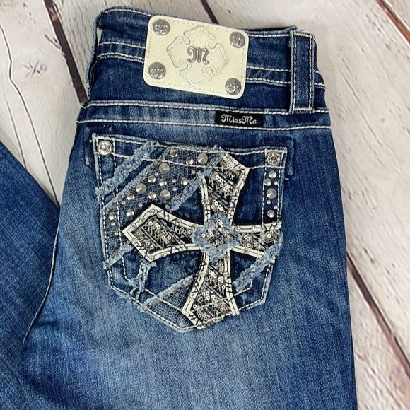 Miss Me Signature Blue Jeans Low Rise Straight Cross Pocket Jeans Size 2… - Picture 2 of 13